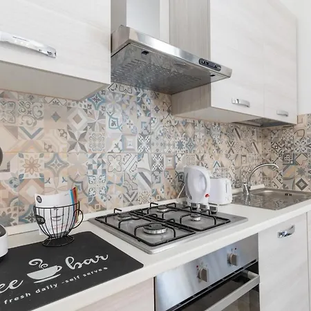 Tempo In St Pauls * St. Paul's Bay