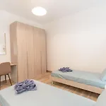 Апартаменты Tempo In St Pauls
