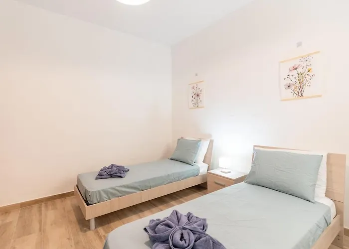 Tempo In St Pauls St. Paul's Bay