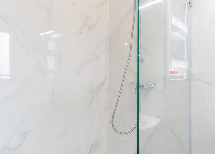 Tempo In St Pauls * St. Paul's Bay