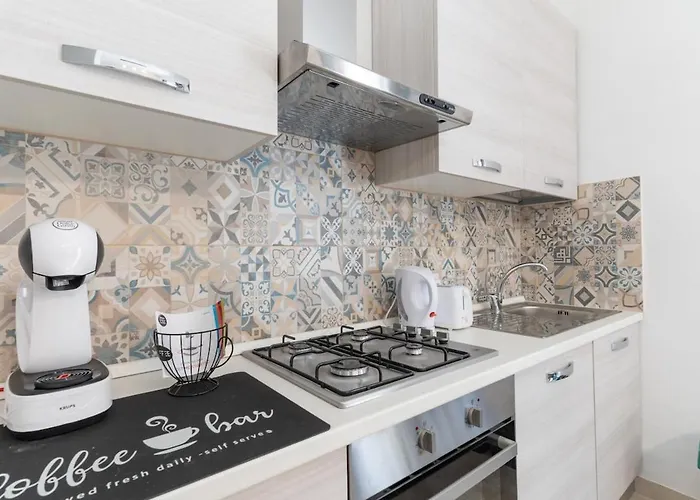 Tempo In St Pauls * St. Paul's Bay