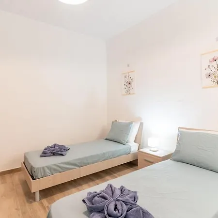 Tempo In St Pauls St. Paul's Bay