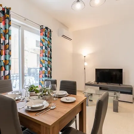 Tempo In St Pauls St. Paul's Bay