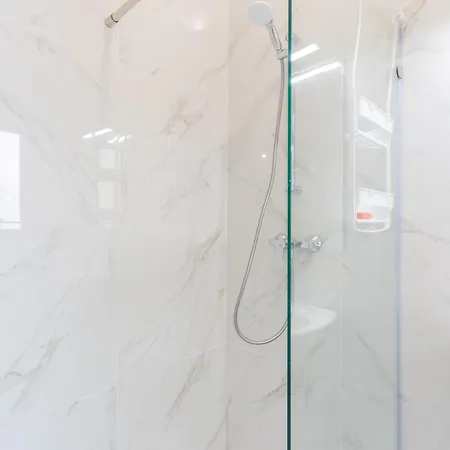 Tempo In St Pauls * St. Paul's Bay